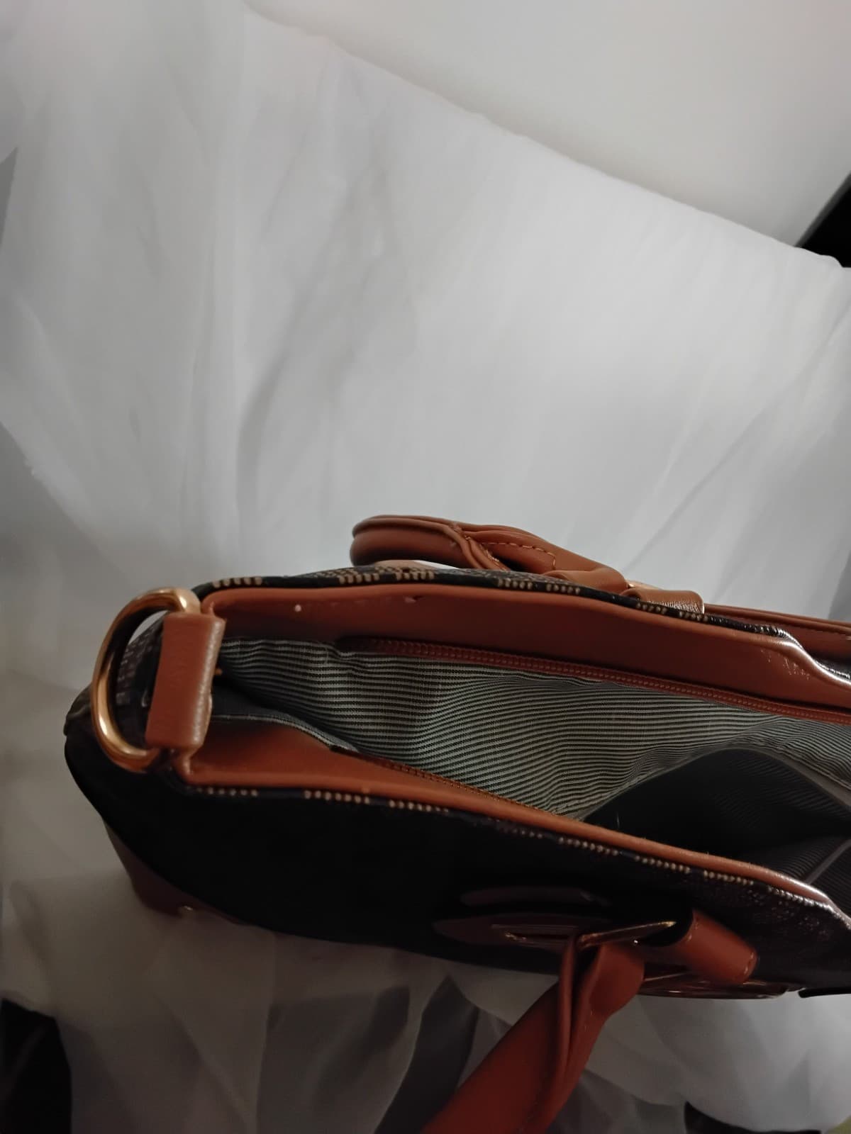 Vegan leather tote bag, MKF Collection by Mia K, M Signature pattern - Thumbnail 5