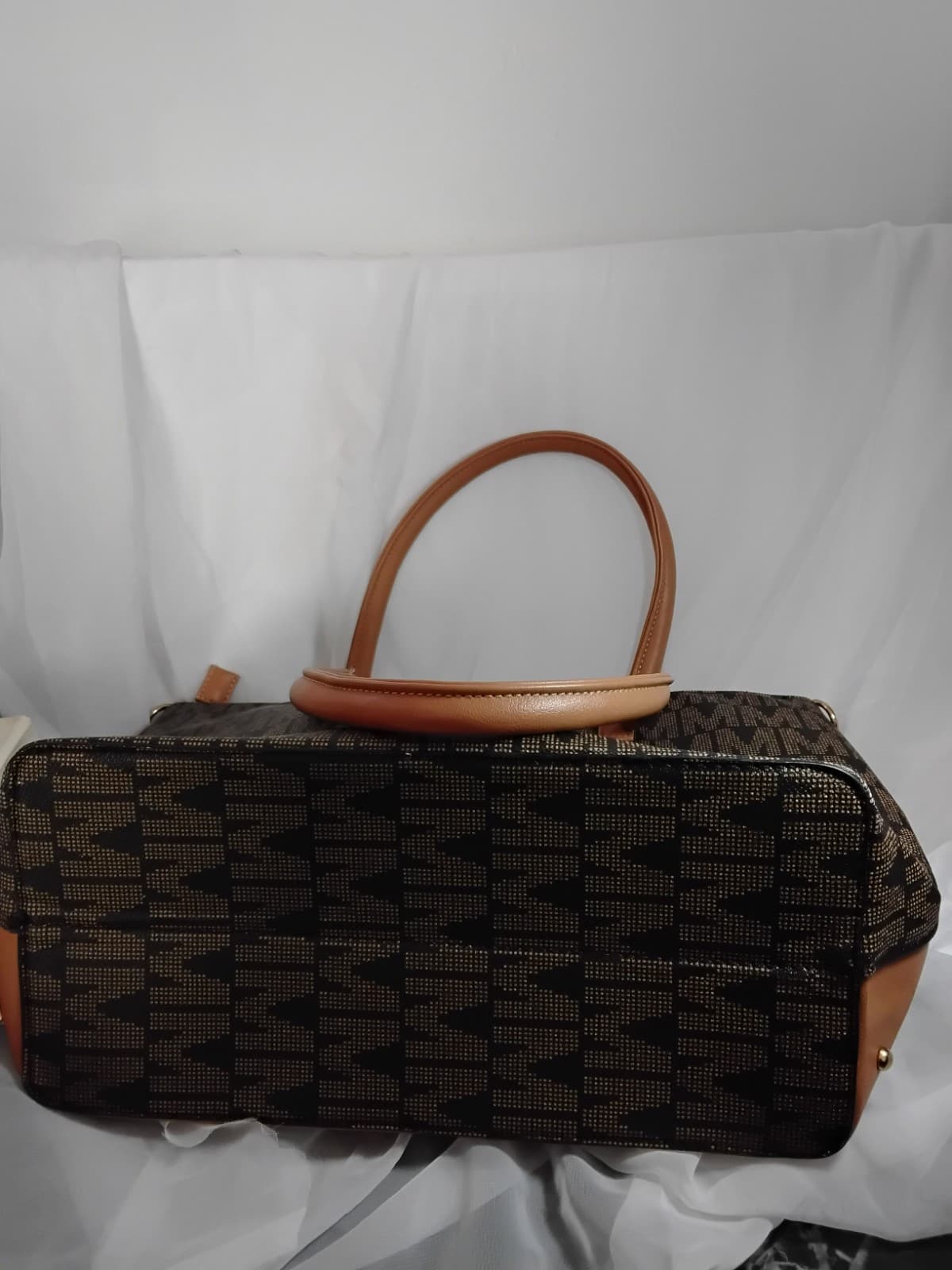 Vegan leather tote bag, MKF Collection by Mia K, M Signature pattern - Thumbnail 14