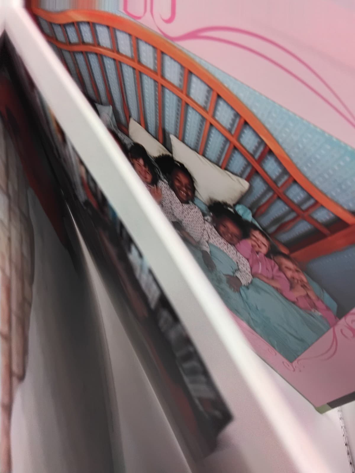 Big Sister, Little Sister by Marci Curtis, Hardcover, 2000 - Thumbnail 7