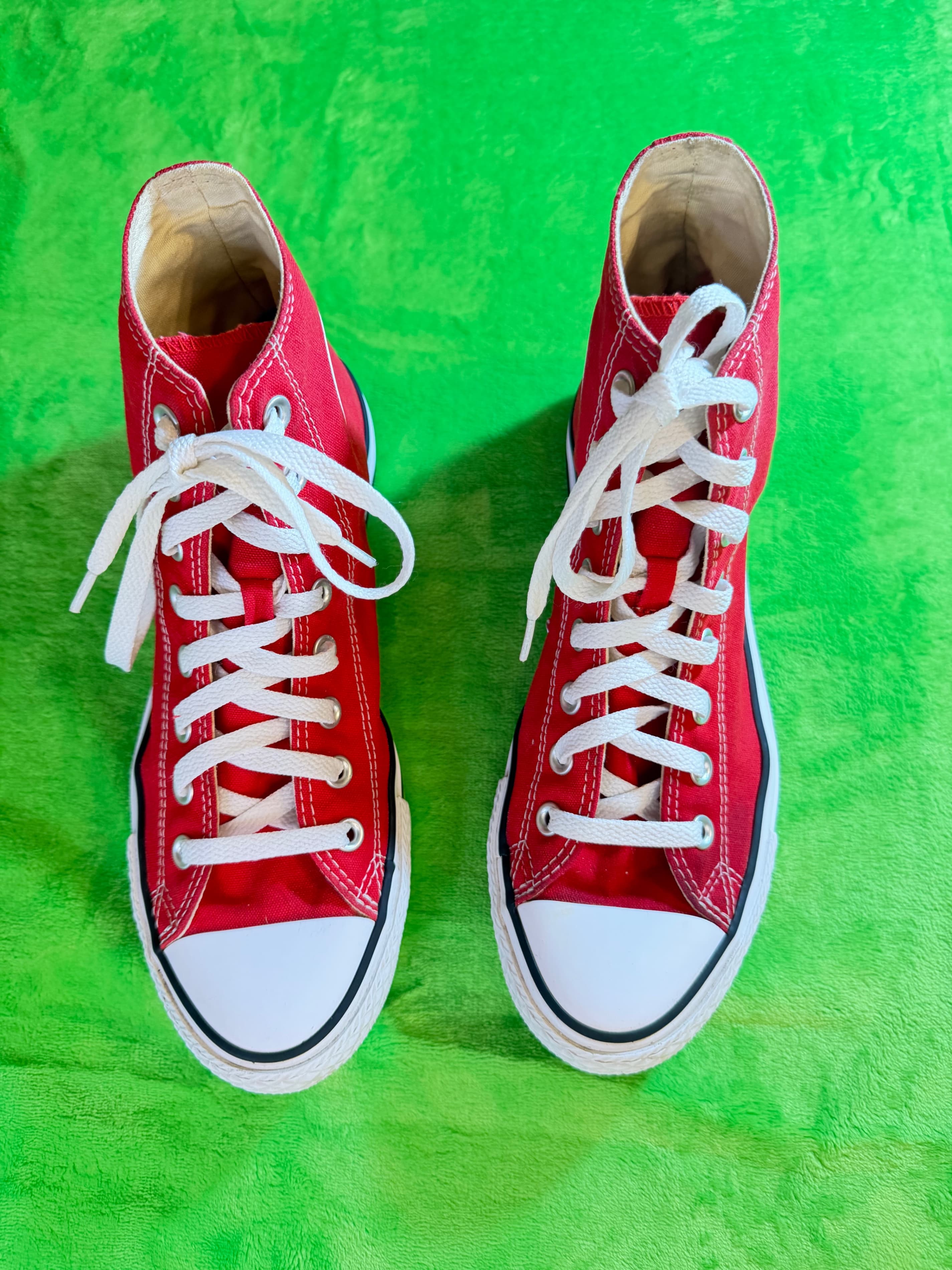 Converse Chuck Taylor All Star High Top Size 8 Men/10 Women Red Sneakers - Image 1