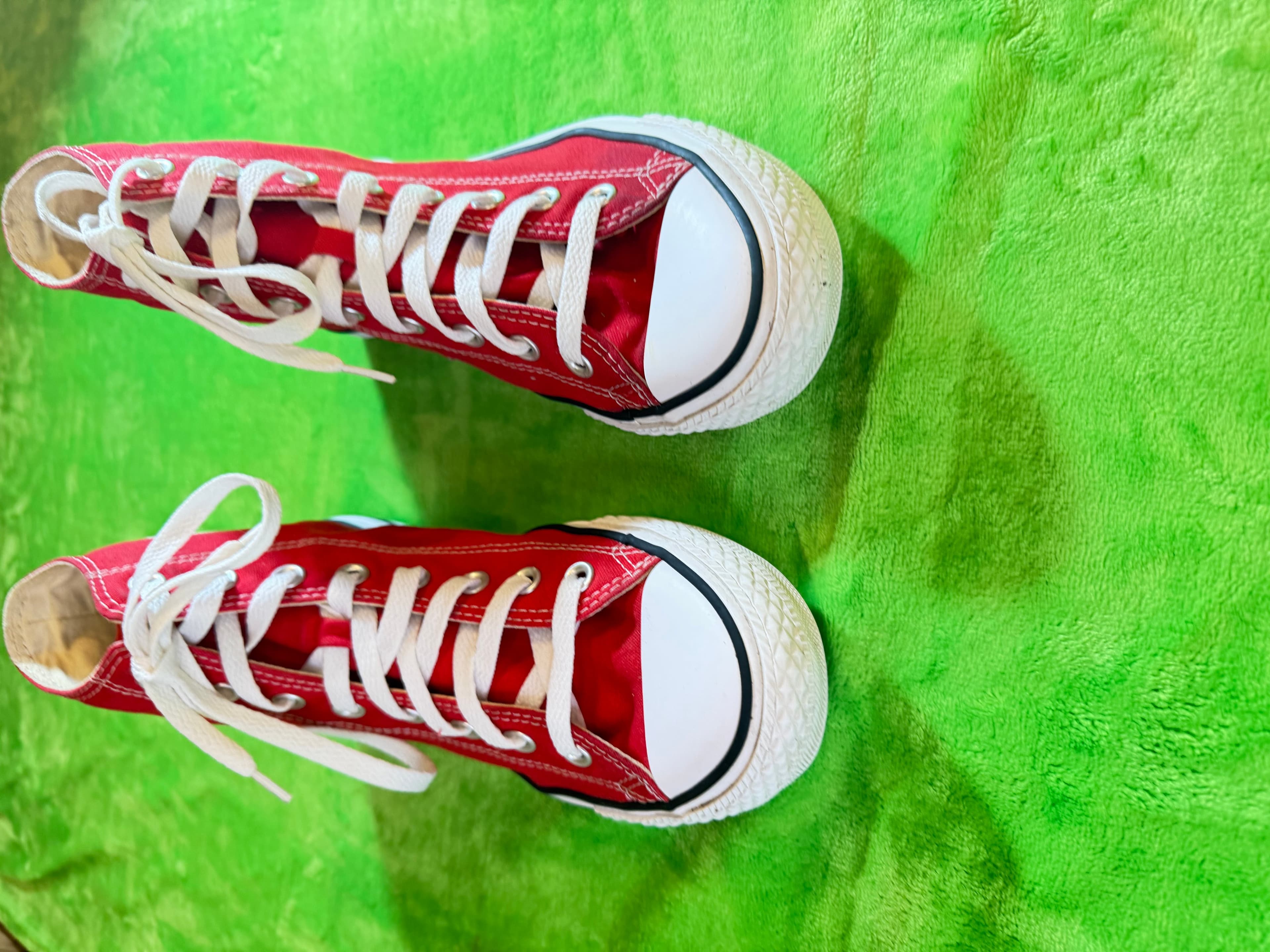 Converse Chuck Taylor All Star High Top Size 8 Men/10 Women Red Sneakers - Thumbnail 2