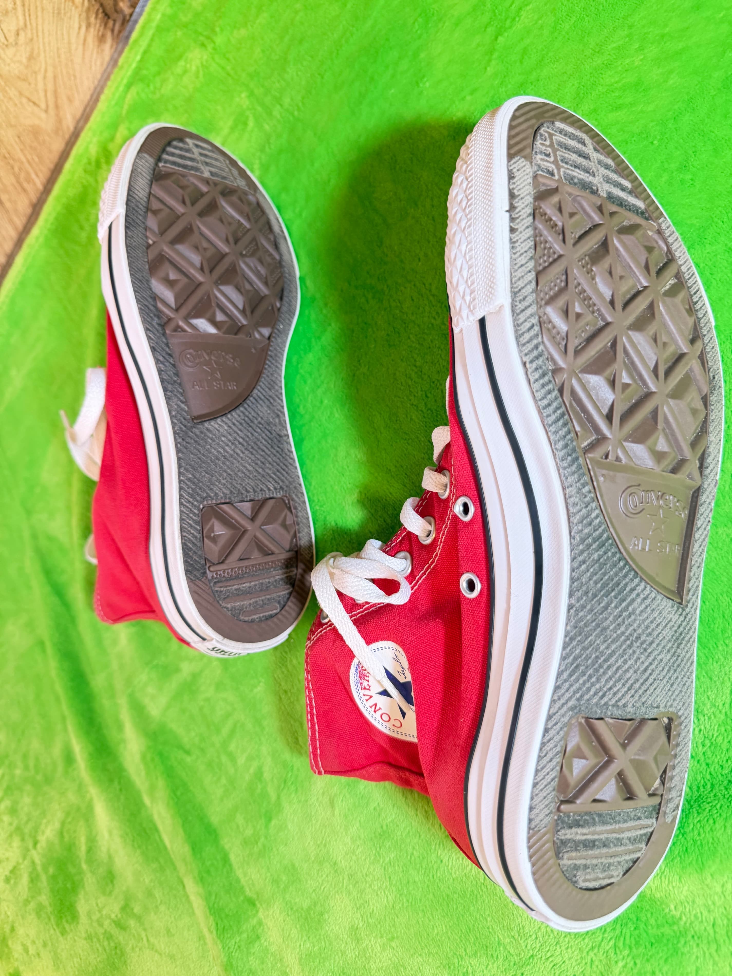 Converse Chuck Taylor All Star High Top Size 8 Men/10 Women Red Sneakers - Thumbnail 10