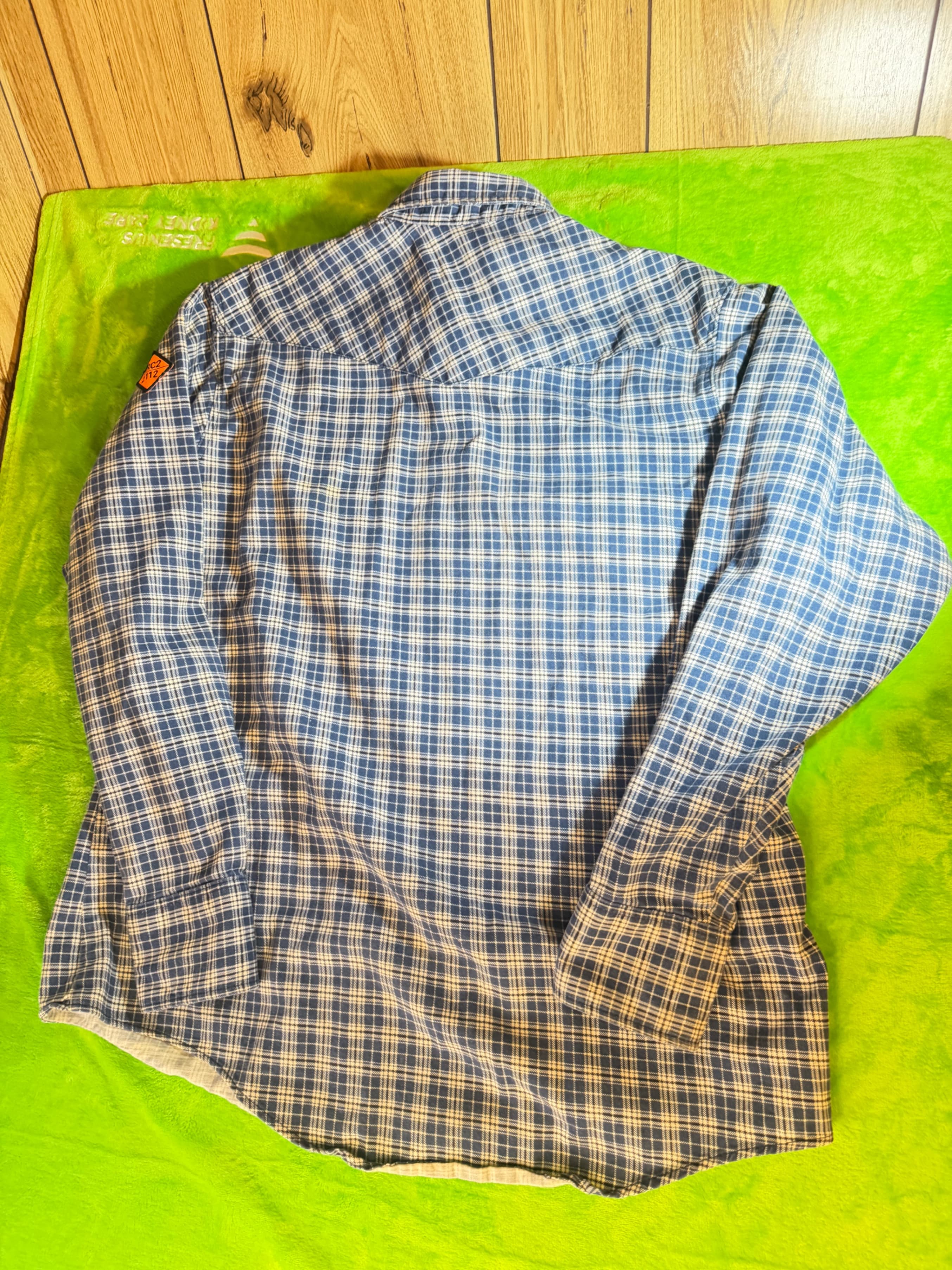 Wrangler FR Flame Resistant Shirt Men XL Blue Plaid Pearl Snap Western HRC2 2112 - Thumbnail 2