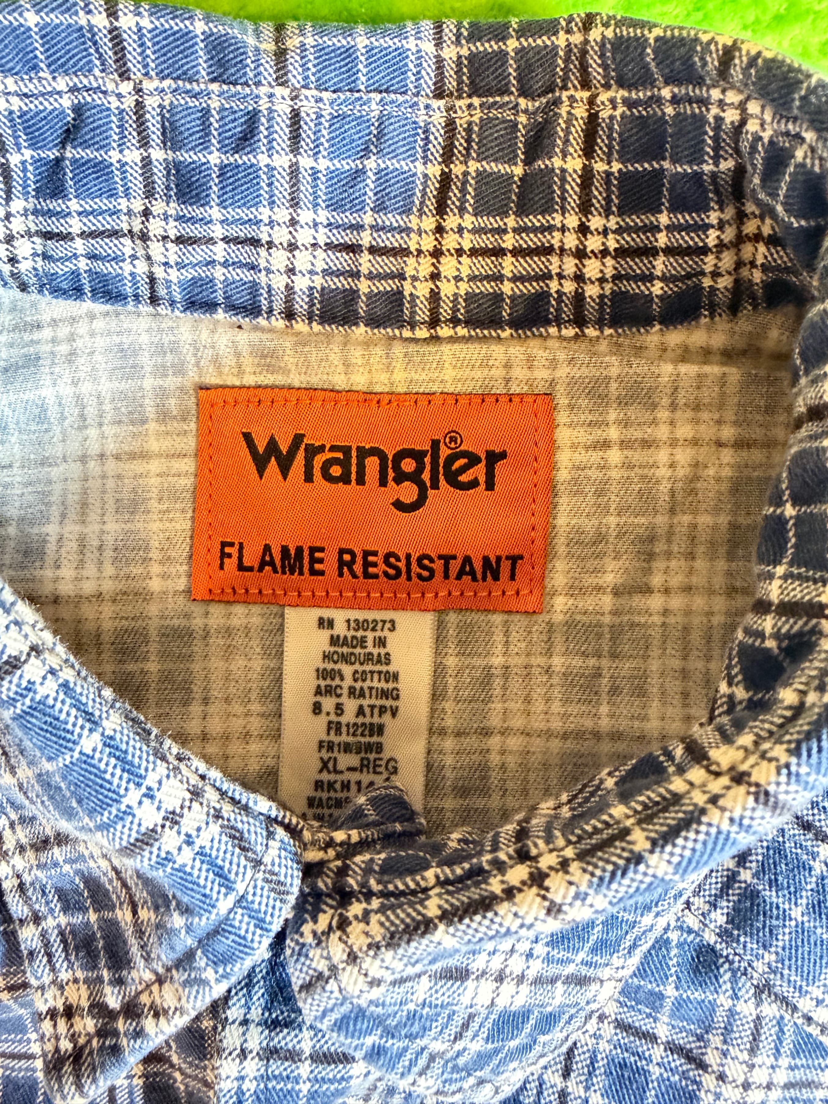 Wrangler FR Flame Resistant Shirt Men XL Blue Plaid Pearl Snap Western HRC2 2112 - Thumbnail 3