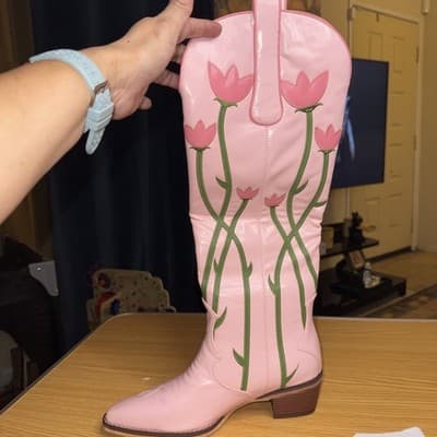 Marfa Boots Magnolia White And Orange Boots. NIB. Size 8.5