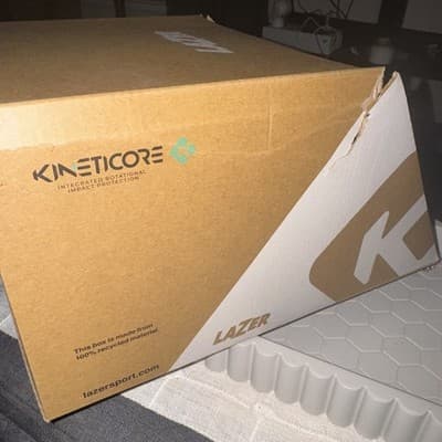 Lazer Strada Kineticore Road Bike Helmet Size S (52-56) Red - Thumbnail 2