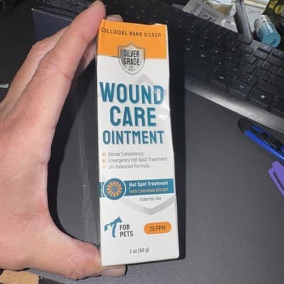 Hot Spot Treatment for Dogs Cat Wound Care for Rashes, Cuts, Scratches 2 oz Tube