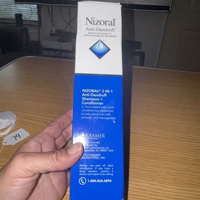 Anti-Dandruff 2 In 1 Shampoo Conditioner 14 oz Exp 2027+ - Thumbnail 3