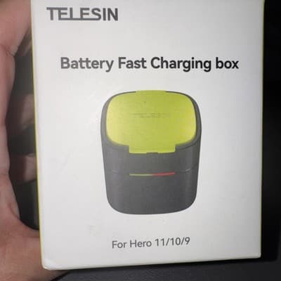 TELESIN Hero 11/10/9 Battery Fast Charging Box New In Box
