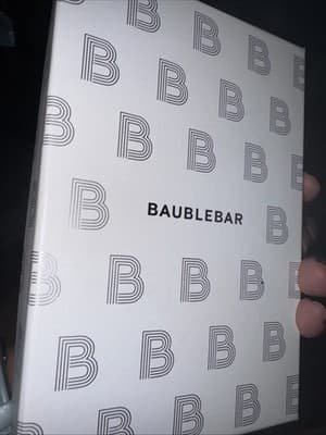 BaubleBar Heart Bag Charm “Hooked On Love”. NiB - Thumbnail 2