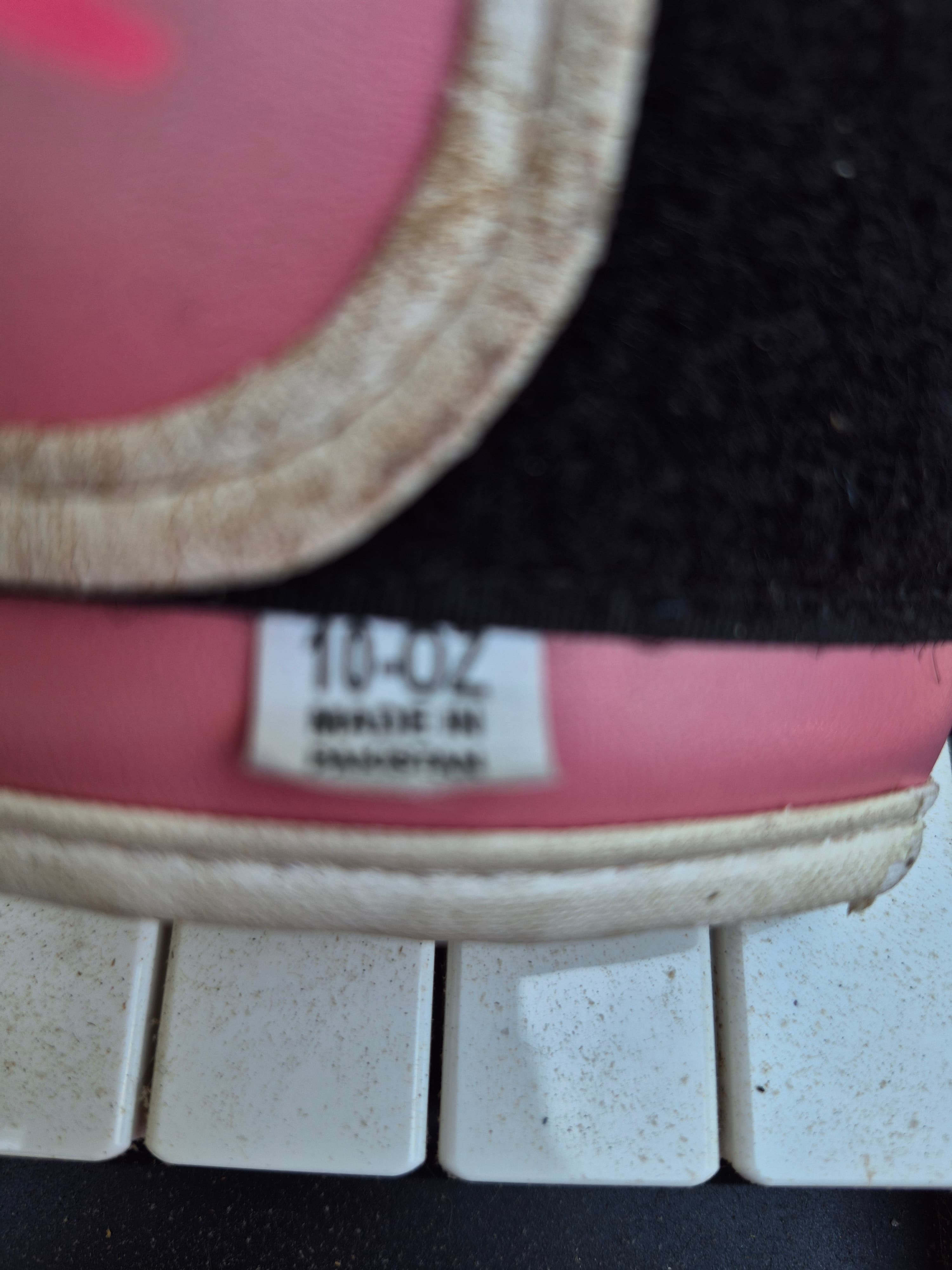 Everlast Pink Boxing Gloves 10 oz Training Sparring Gear - Thumbnail 2