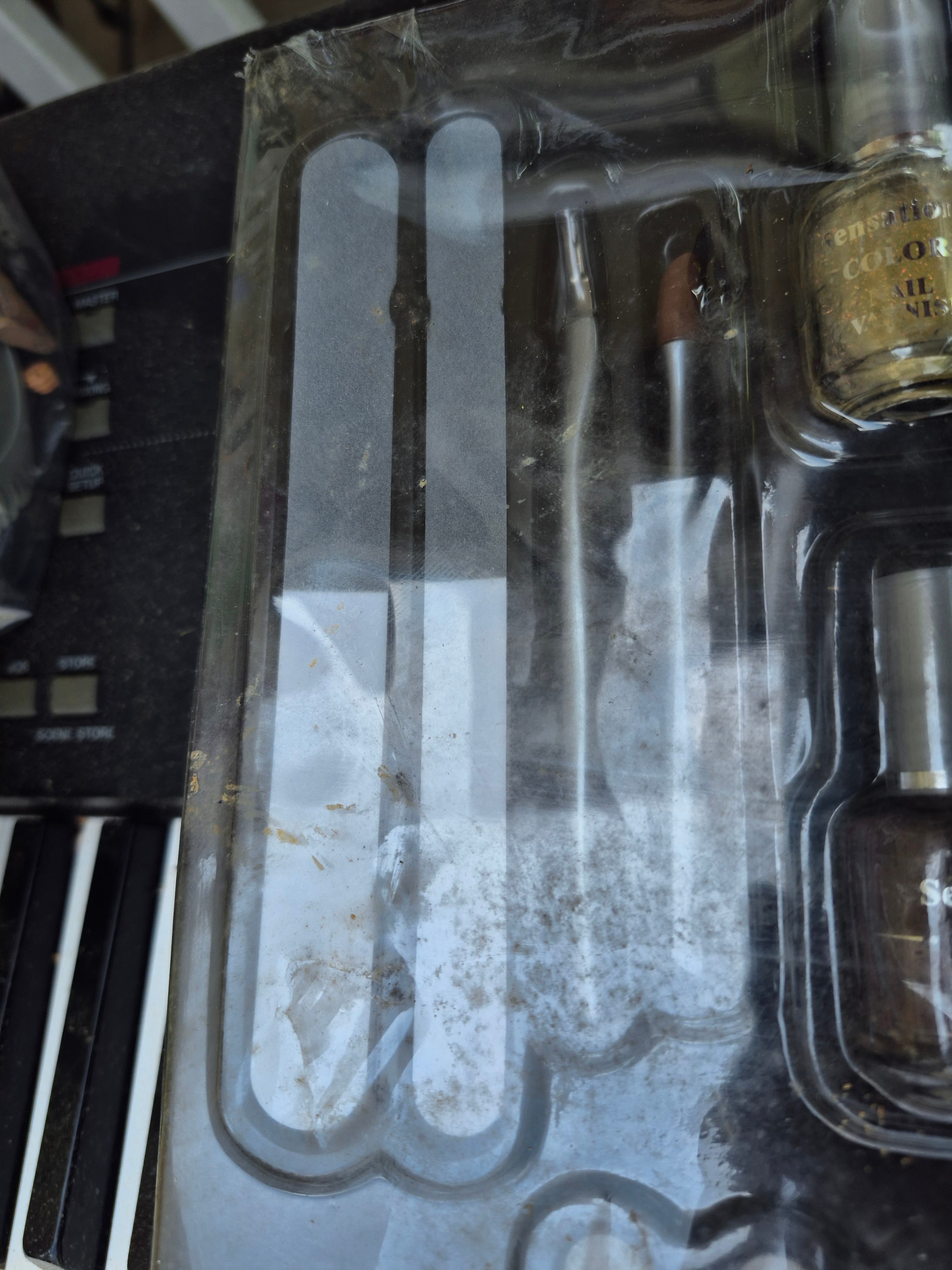 Nail Art Tool Set with 10 Bottles and Accessories - Thumbnail 4