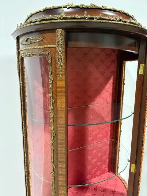 Antique French Style Curved Glass With Bronze Ormalu Metal Curio Cabinet - Thumbnail 5