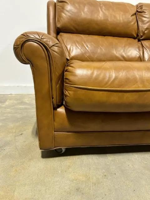 Vintage Classic Leather Rolled Arm Carmel Leather Loveseat - Thumbnail 2