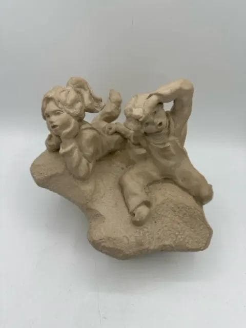Lookout Rock Scultpure by Alice Heath from Austin Productions - Thumbnail 2