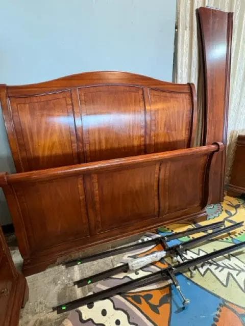Queen Dark Wood Sleigh Bed - Thumbnail 2