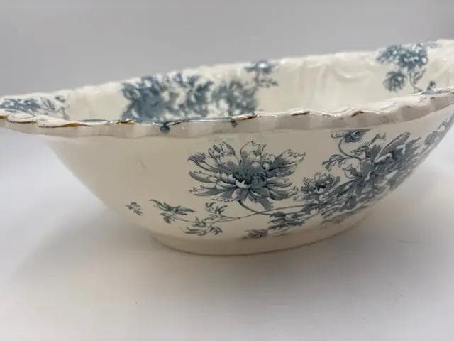 White And Blue Antique Porcelain Wash Basin - Thumbnail 2