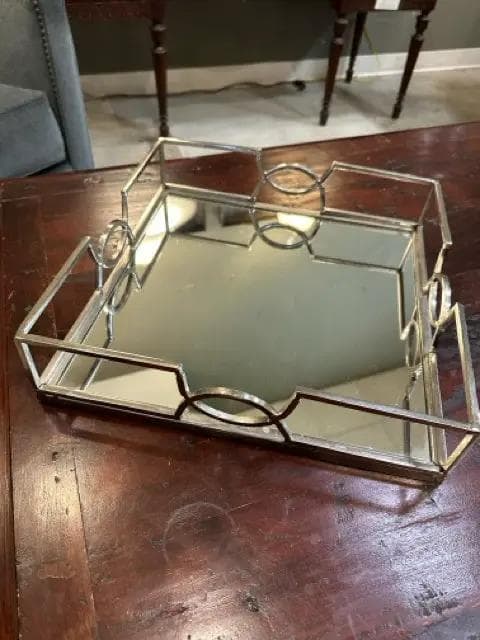 Mirrored Metal Tray - Image 1