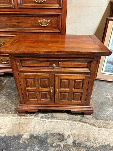 Wooden Nightstand With 1 Drawer And 2 Doors - Image 1