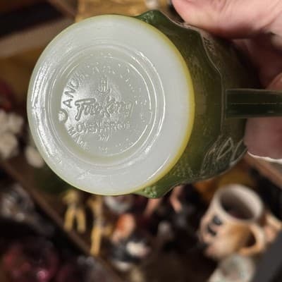 1970s Anchor Hocking Fire-King Jadeite Kimberly Mug Pair - Thumbnail 4