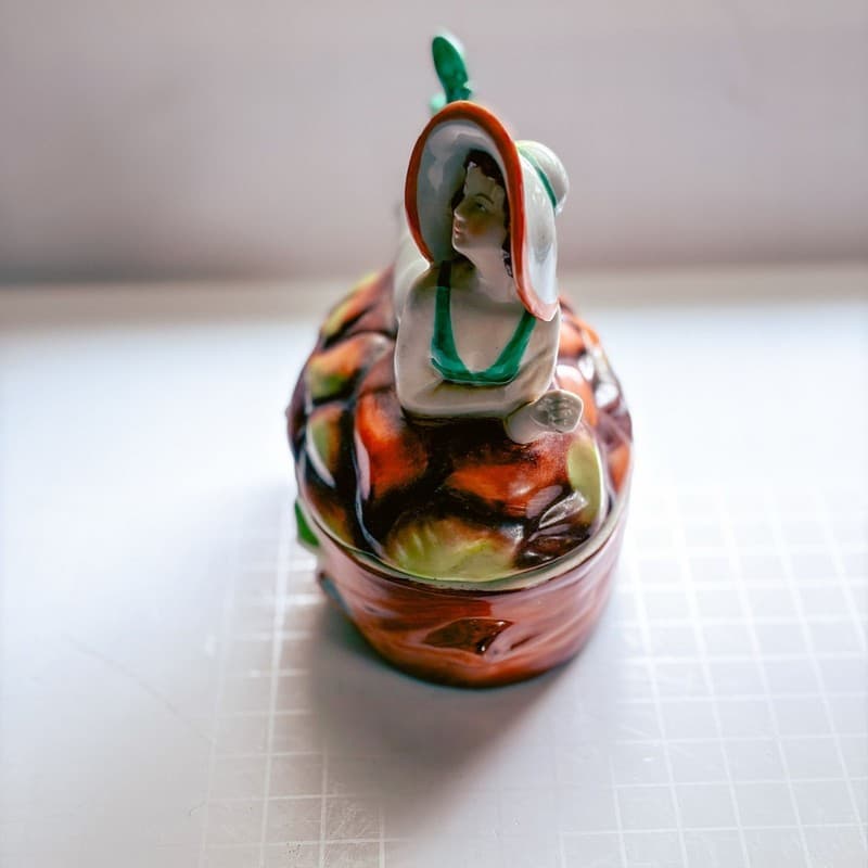 Vintage Art Deco Ceramic Lidded Powder Jar Bathing Beauty on Turtle Shell - Thumbnail 10