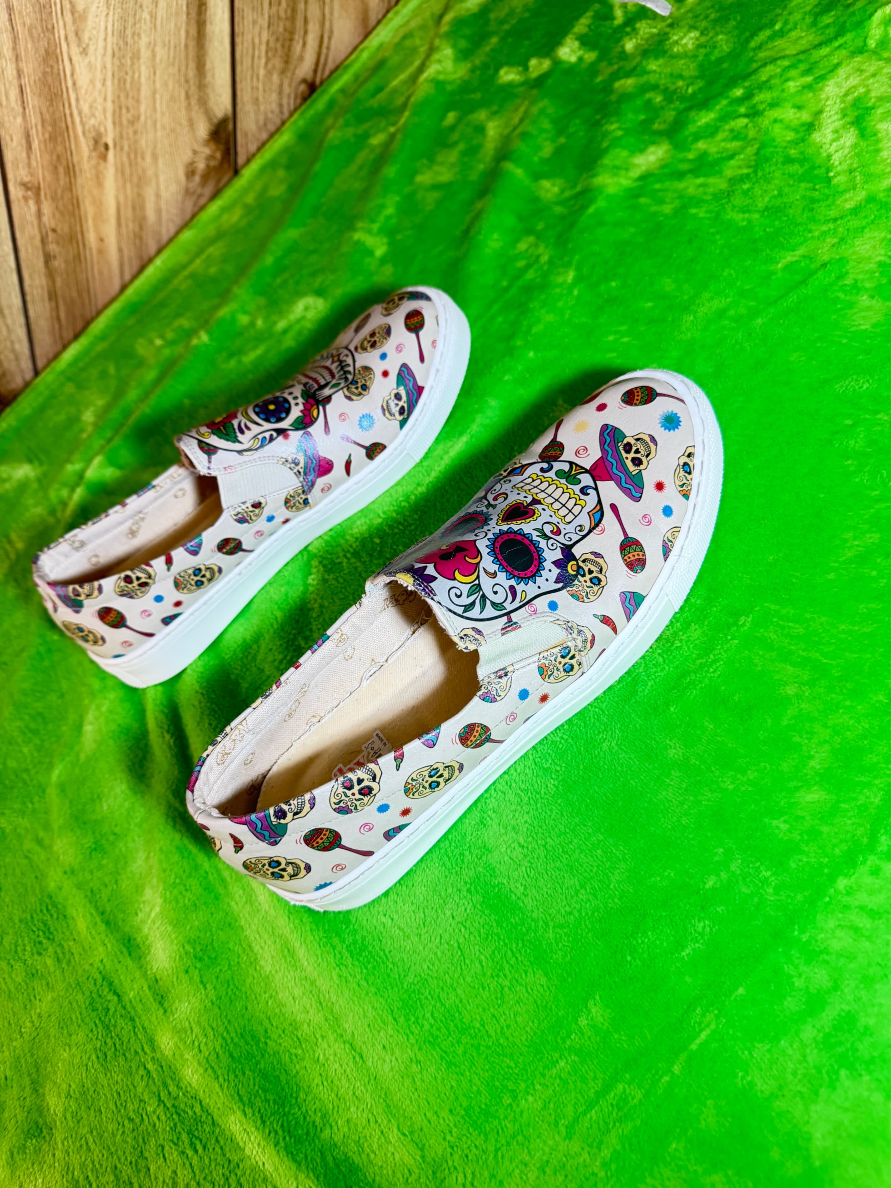 Goby Sugar Skull Slip-On Shoes, Colorful Day of the Dead Men’s 6, woman’s 8 - Thumbnail 4