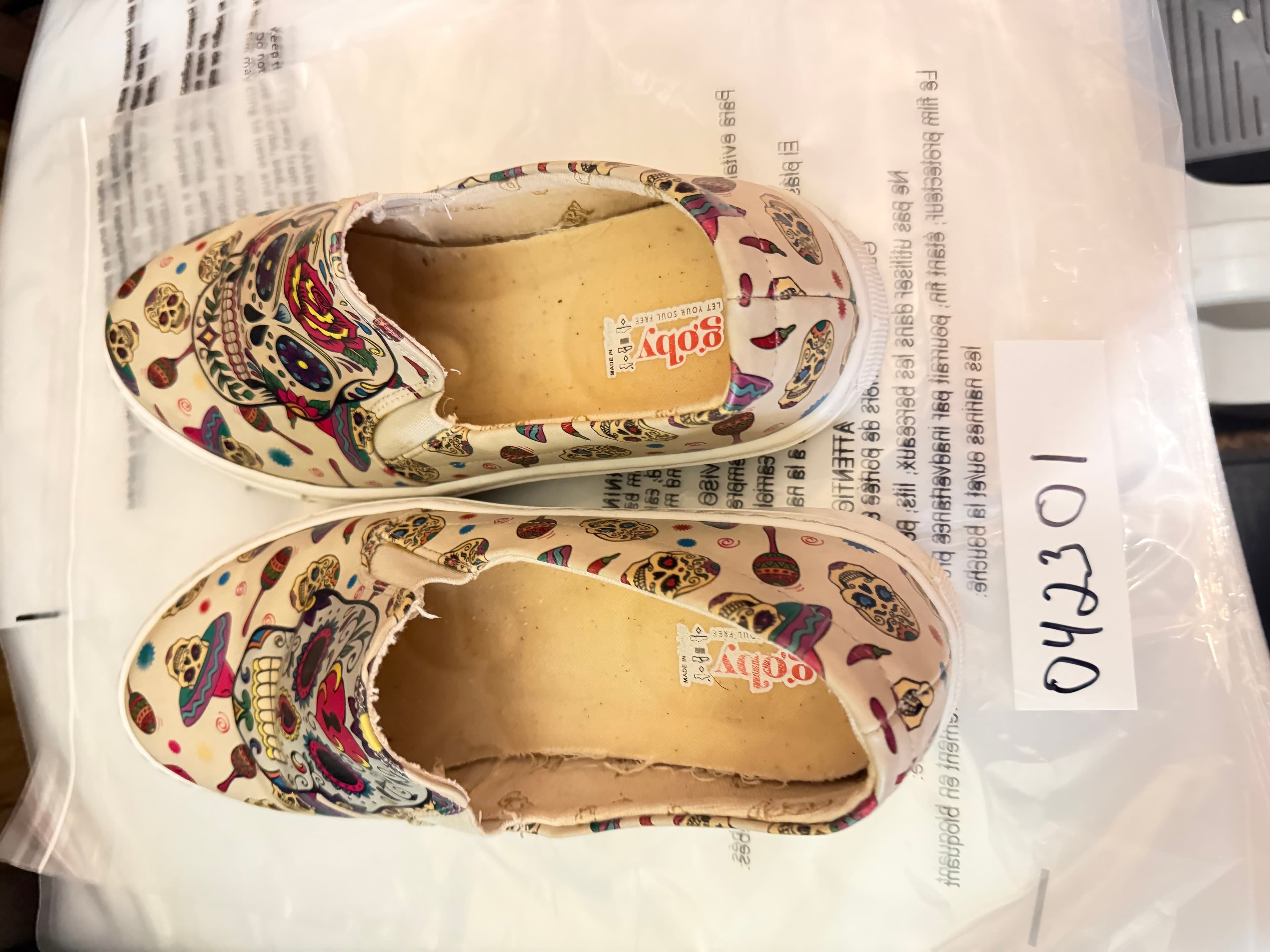 Goby Sugar Skull Slip-On Shoes, Colorful Day of the Dead Men’s 6, woman’s 8 - Thumbnail 10