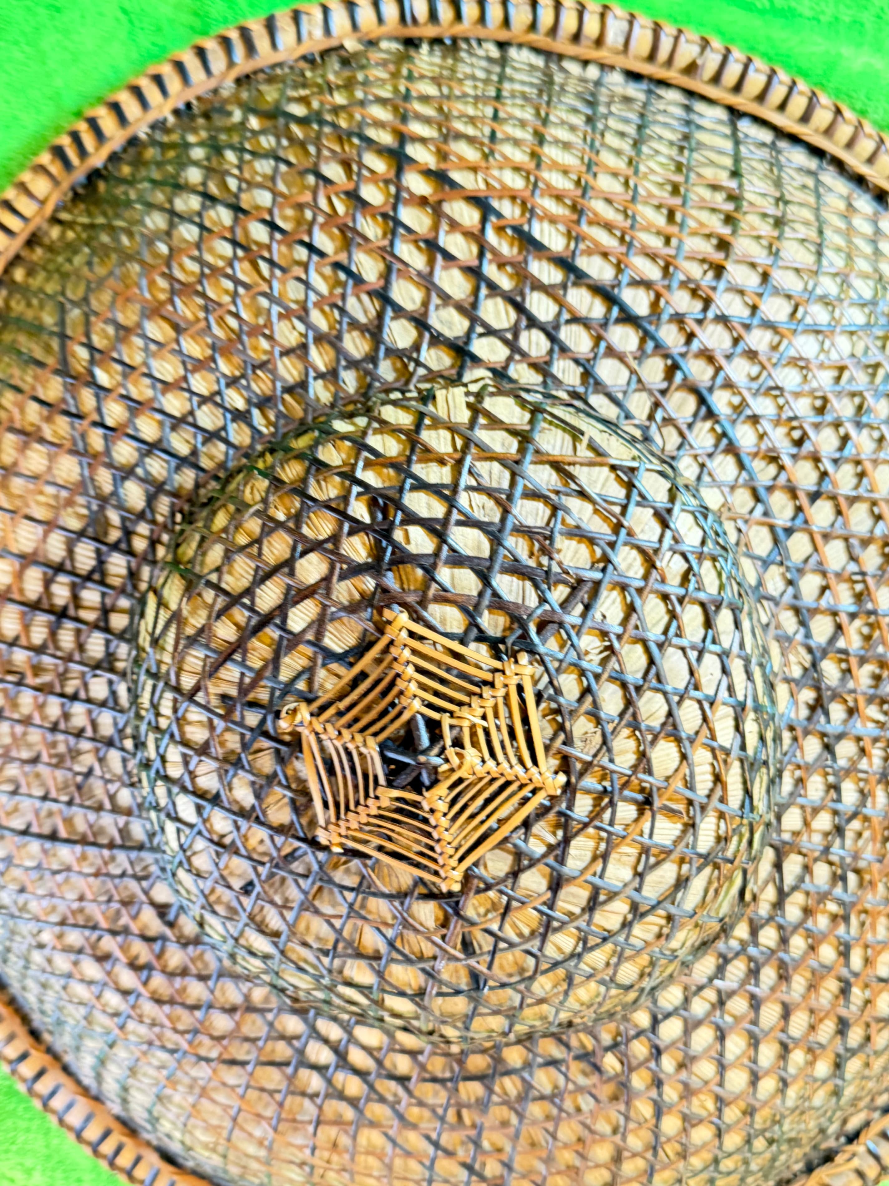 Vintage Asian Conical Bamboo Straw Hat Chinese Rice Paddy Farmer Boho Wall Decor - Thumbnail 3