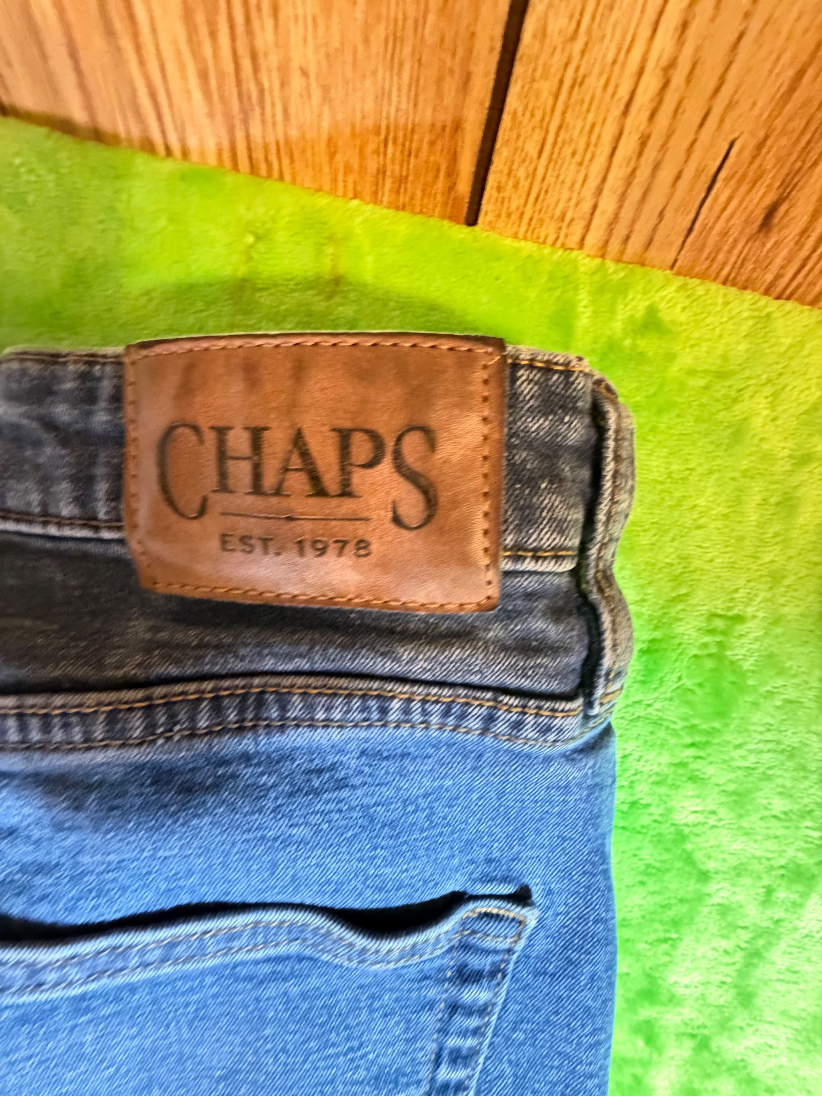 Chaps Men's Slim Fit Jeans - Size 32 - Thumbnail 10