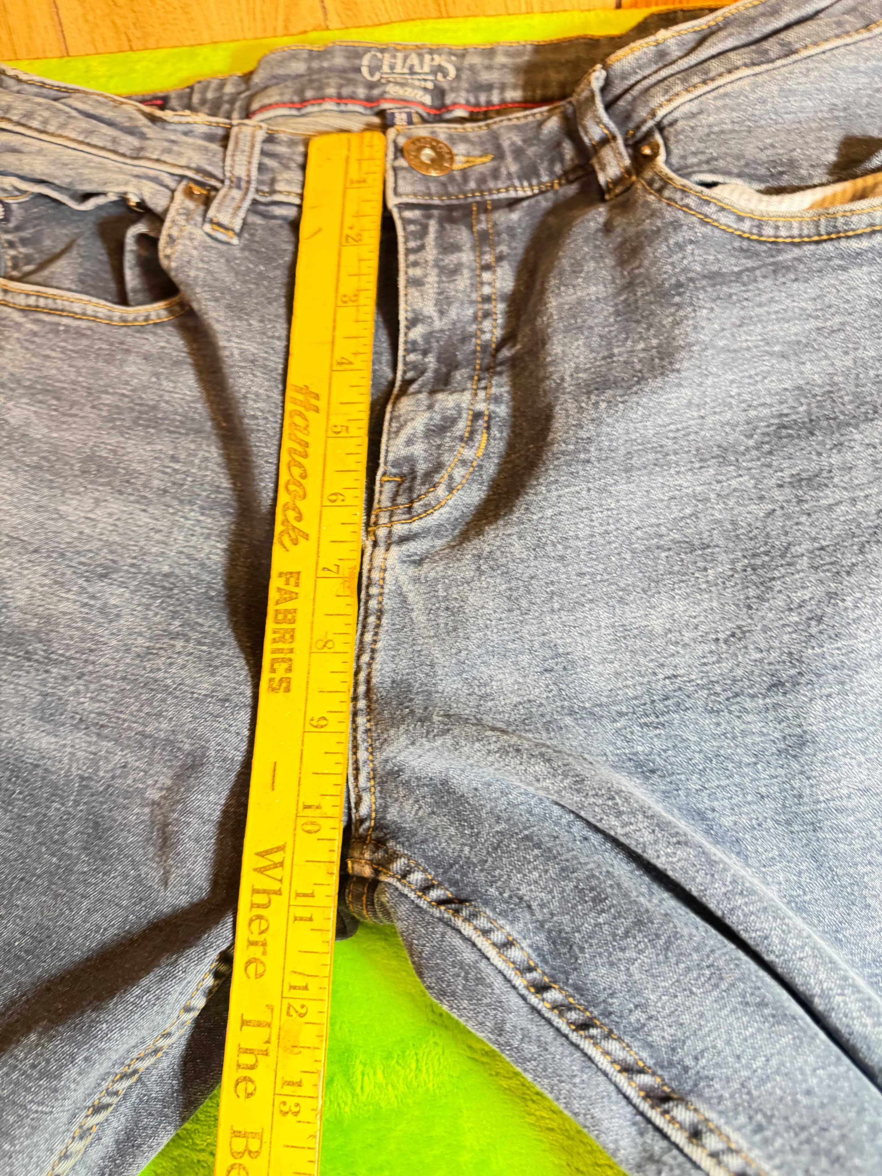 Chaps Men's Slim Fit Jeans - Size 32 - Thumbnail 12