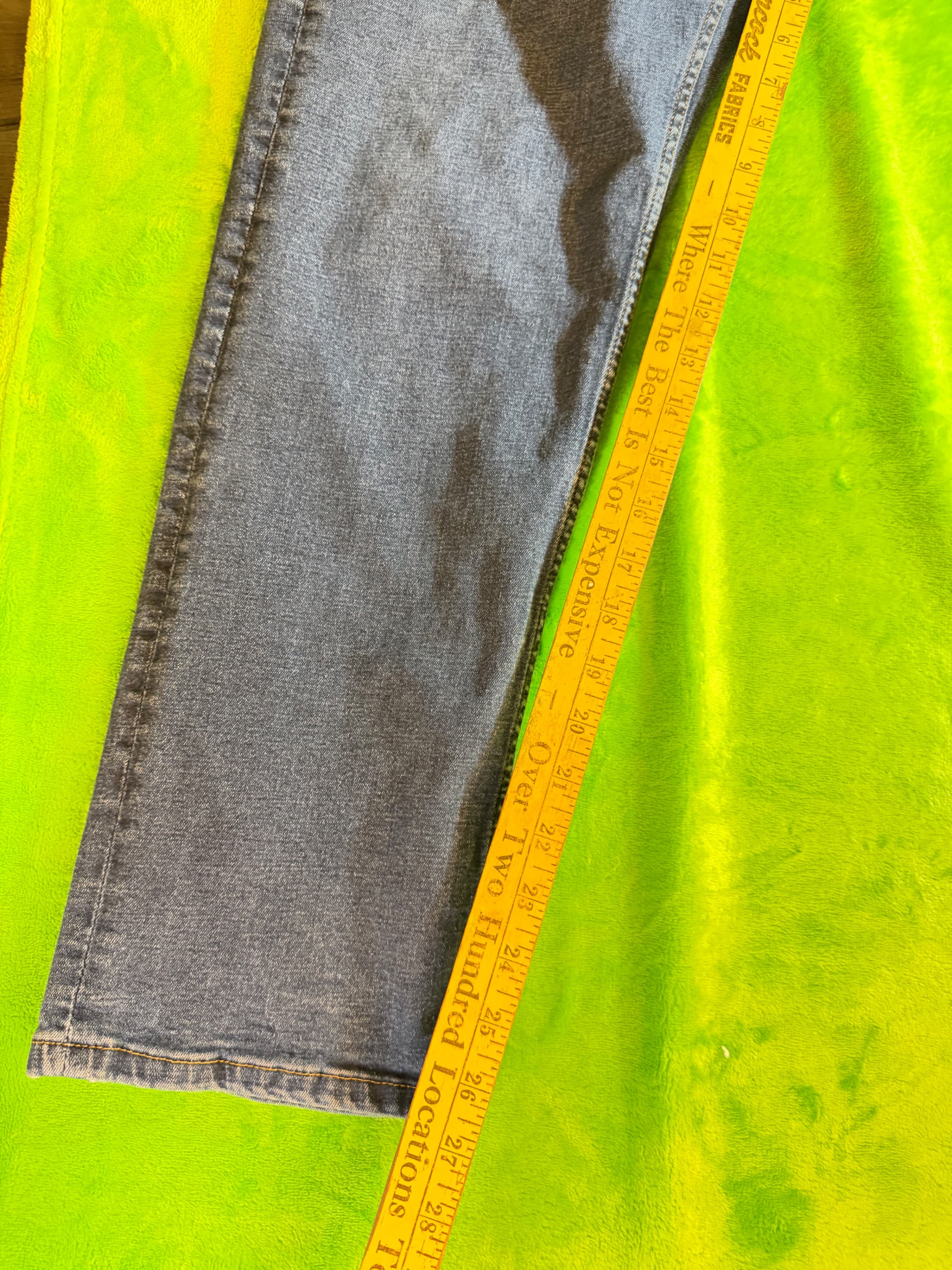 Chaps Men's Slim Fit Jeans - Size 32 - Thumbnail 13