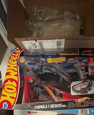 Hot Wheels Formula 1 Sprint Race Circuit - Image 1