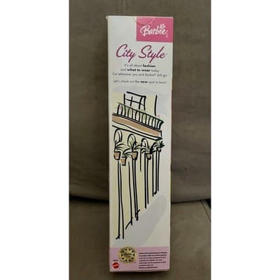 Vintage 2003 City Style Barbie Wearing Denim Skirt & Shirt With Comb #G6095 NIB - Thumbnail 2