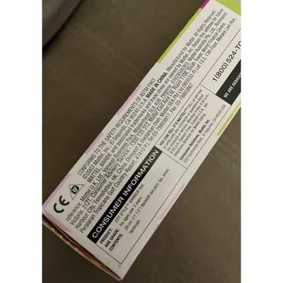 Vintage 2003 City Style Barbie Wearing Denim Skirt & Shirt With Comb #G6095 NIB - Thumbnail 3