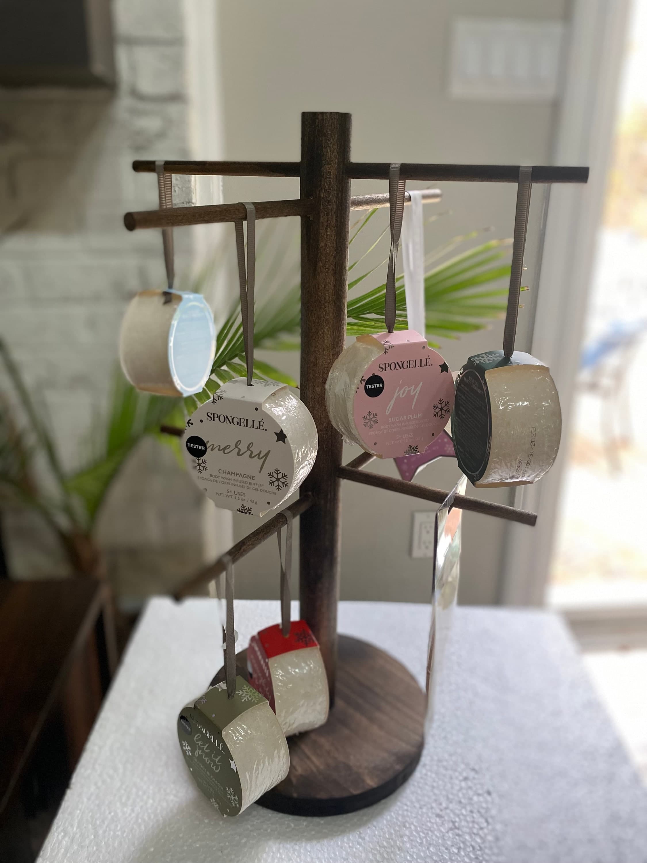 Handmade countertop display - Thumbnail 4