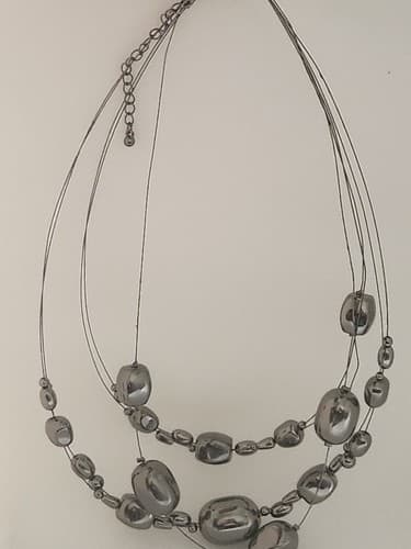 Avenue Silver-Tone Gray Faceted Teardrop Bead Station Wire Necklace 3Layers 18in - Thumbnail 2