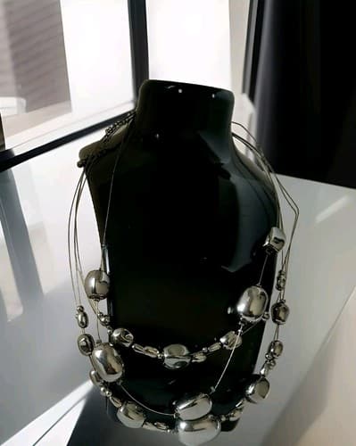 Avenue Silver-Tone Gray Faceted Teardrop Bead Station Wire Necklace 3Layers 18in - Image 1