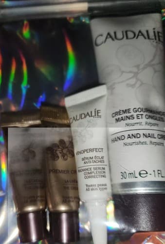 Caudalie Vinoperfect Radiance Serum,2 Premier Cru 2ml.ea,1 Hands And Nail 30ml. - Thumbnail 3