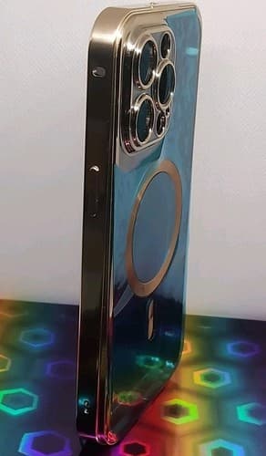 iphone 14 pro PREMIUM SILICONE Case GOLD / funda para iphone 14 pro - Thumbnail 3