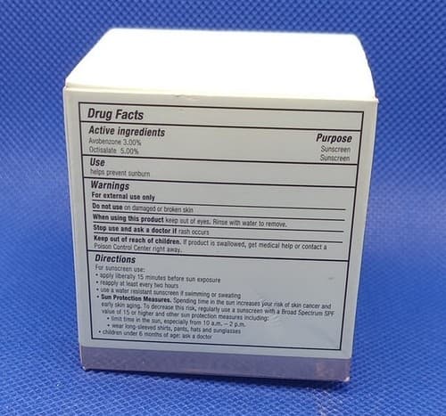 Estée Lauder Daywear Anti-Oxidant Cream 0.5/15ml.New In Box,Fast Shipping. - Thumbnail 3