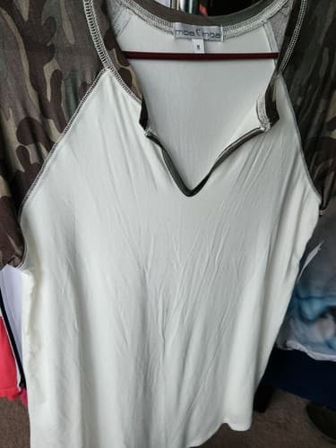 Fantastic Fawn Women's Size Medium Short Sleeve Tee,Ivory/Camo Sleeve. NWT. - Thumbnail 2