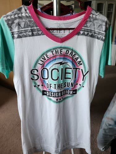 Society Live The Dream Of The Sun Medium Wht/green Tee Shirt. New With Tags. - Image 1
