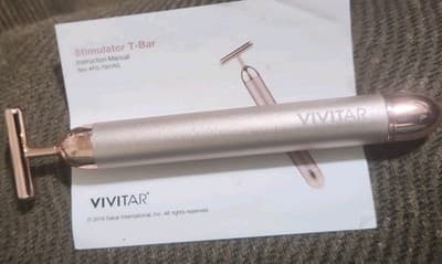 New In Box Vivitar Simply Beautiful Facial Stimulator Rose Gold Tone - Image 1