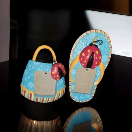 Flip Flpo+Purse Picture Frames Set of 2: Multi-Color Mini Decor. - Image 1