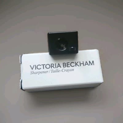 Victoria Beckham Eyeliner Pencil Sharpener for Eye & Lip | New W/ Fast Ship! - Thumbnail 2