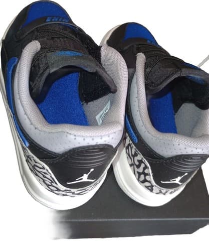 CD9056/041 Size 9.0 Jordan Legacy 312 Low Royal. New *Authentic*Fast Shipping. - Thumbnail 3