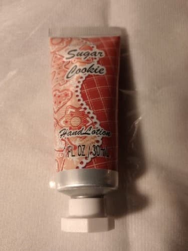 Body & Earth Sugar Cookies Hand Lotion Instant Softness Nails Skin 1 oz/30mL New - Image 1