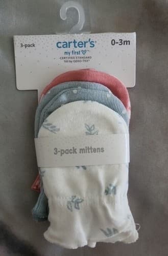 carters NWT newborn girls 3-pack mittens - Thumbnail 2