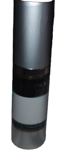Luminous Renewal highly concentrated under eye care in box sealed 05oz /15ml - Thumbnail 3