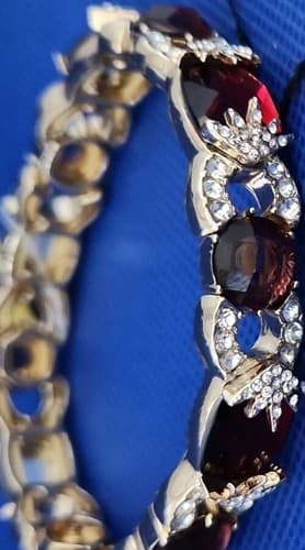 $38 ANNE KLEIN Red Stone Gold Tone Stretch Bracelet A4 - Thumbnail 3